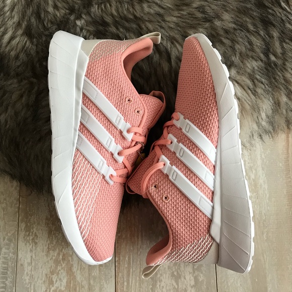 NWT Adidas Women’s Questar Flow - Picture 6 of 8